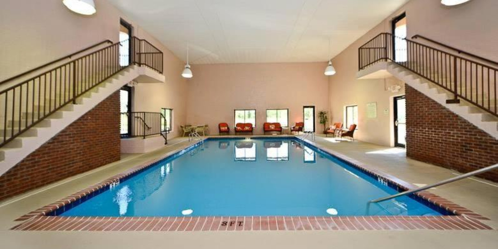Heritage Inn & Suites