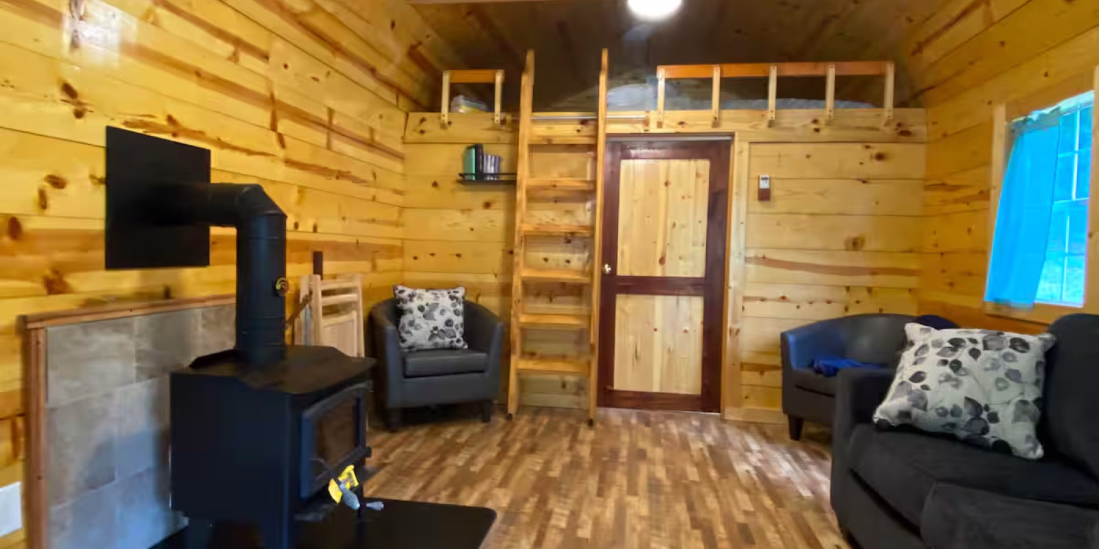 Tiny Cabin Home "Dear Meadow"